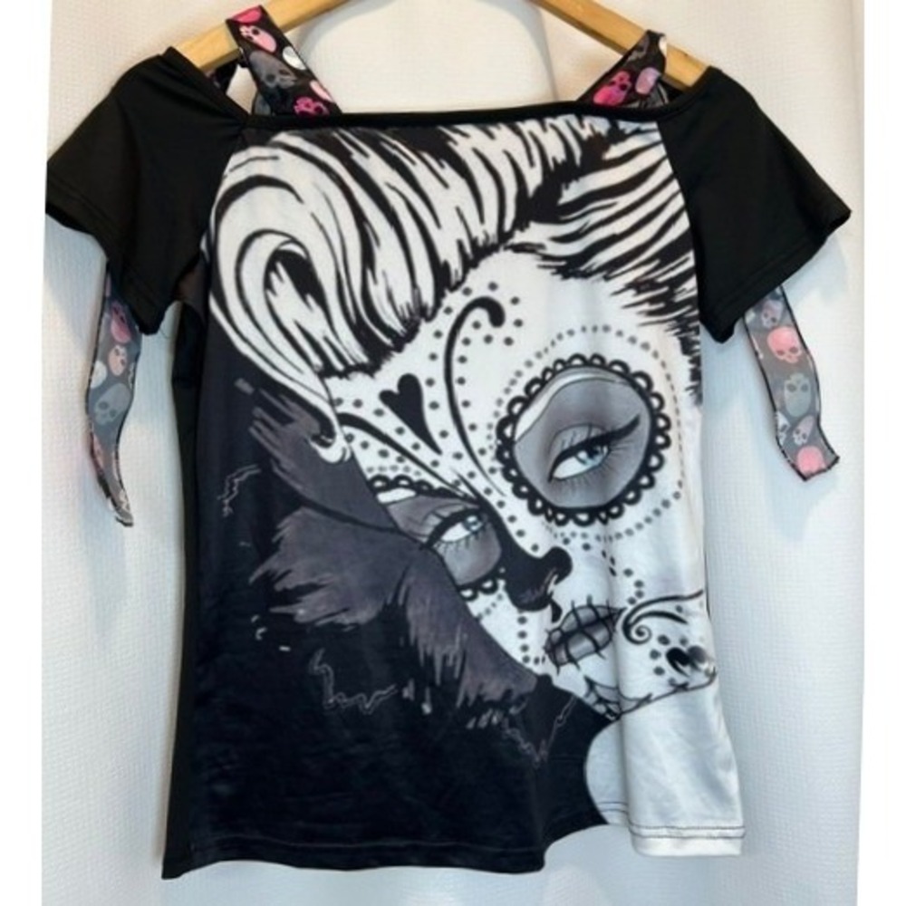 Banned Apparel Sugar Skull Top Mall Goth Y2K Alt Grunge Punk Graphic Tee Vintage - Picture 6 of 7